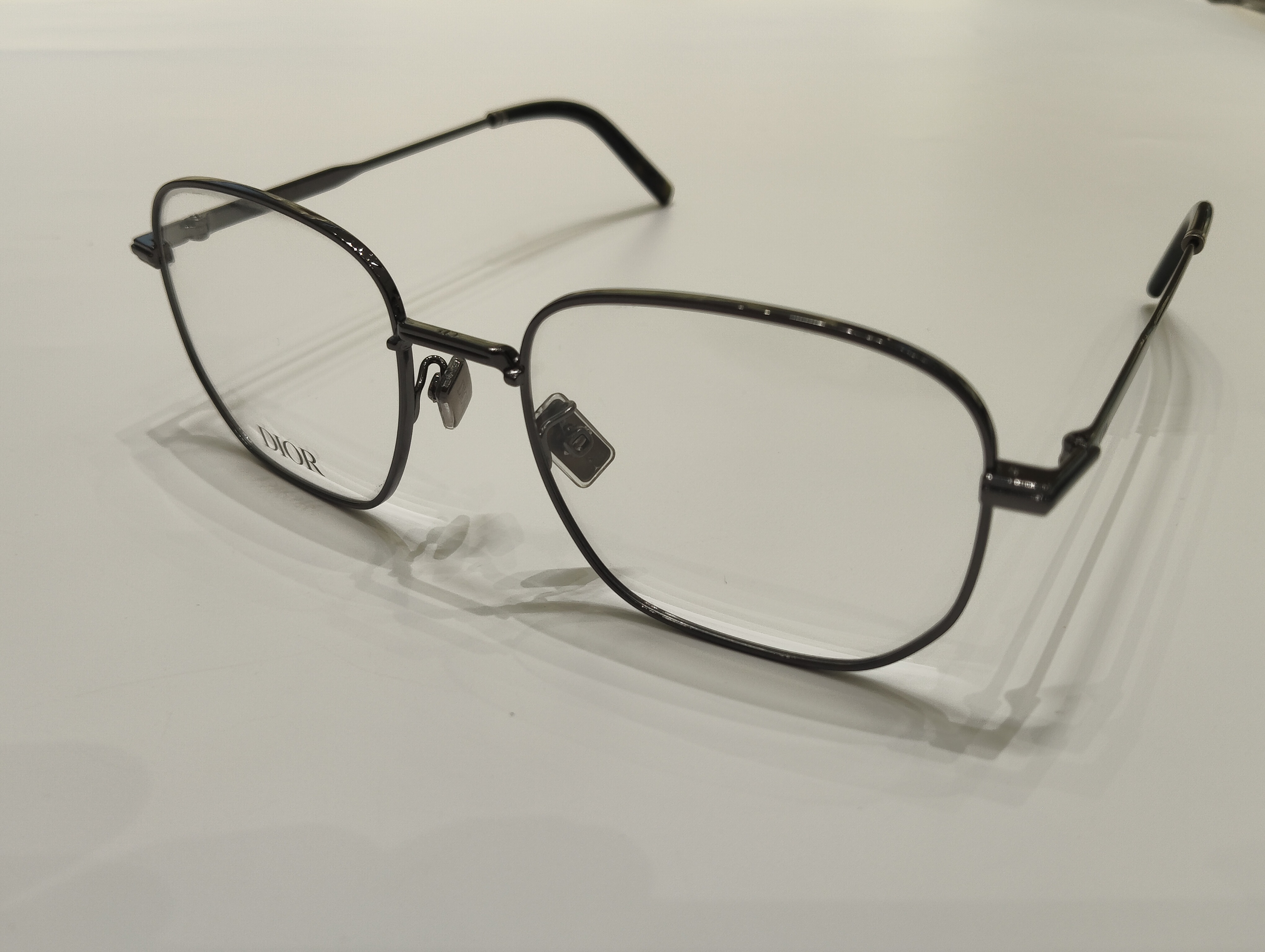 迪奥 DIO-DIORBLACKSUITO-S19U-H400
