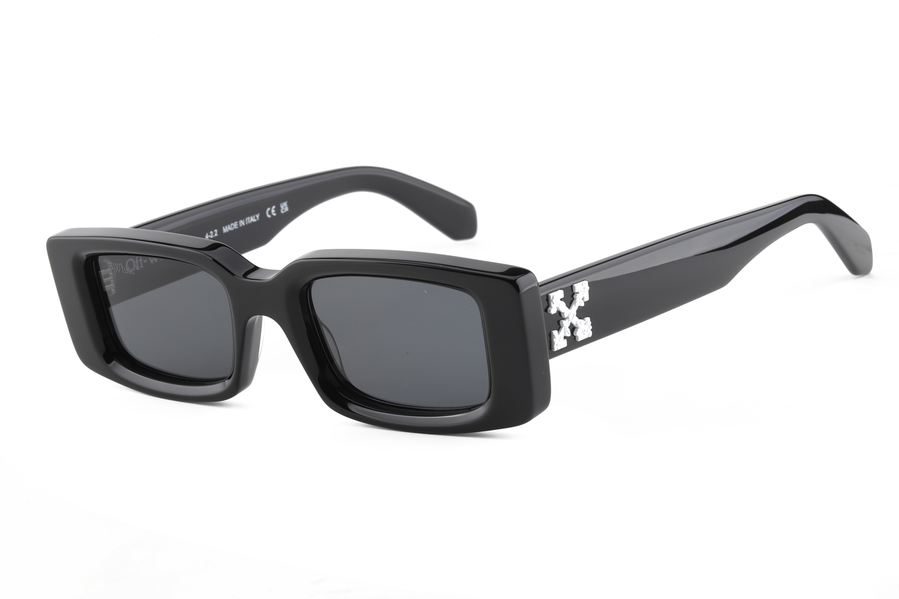 OFF-White TM OERI016