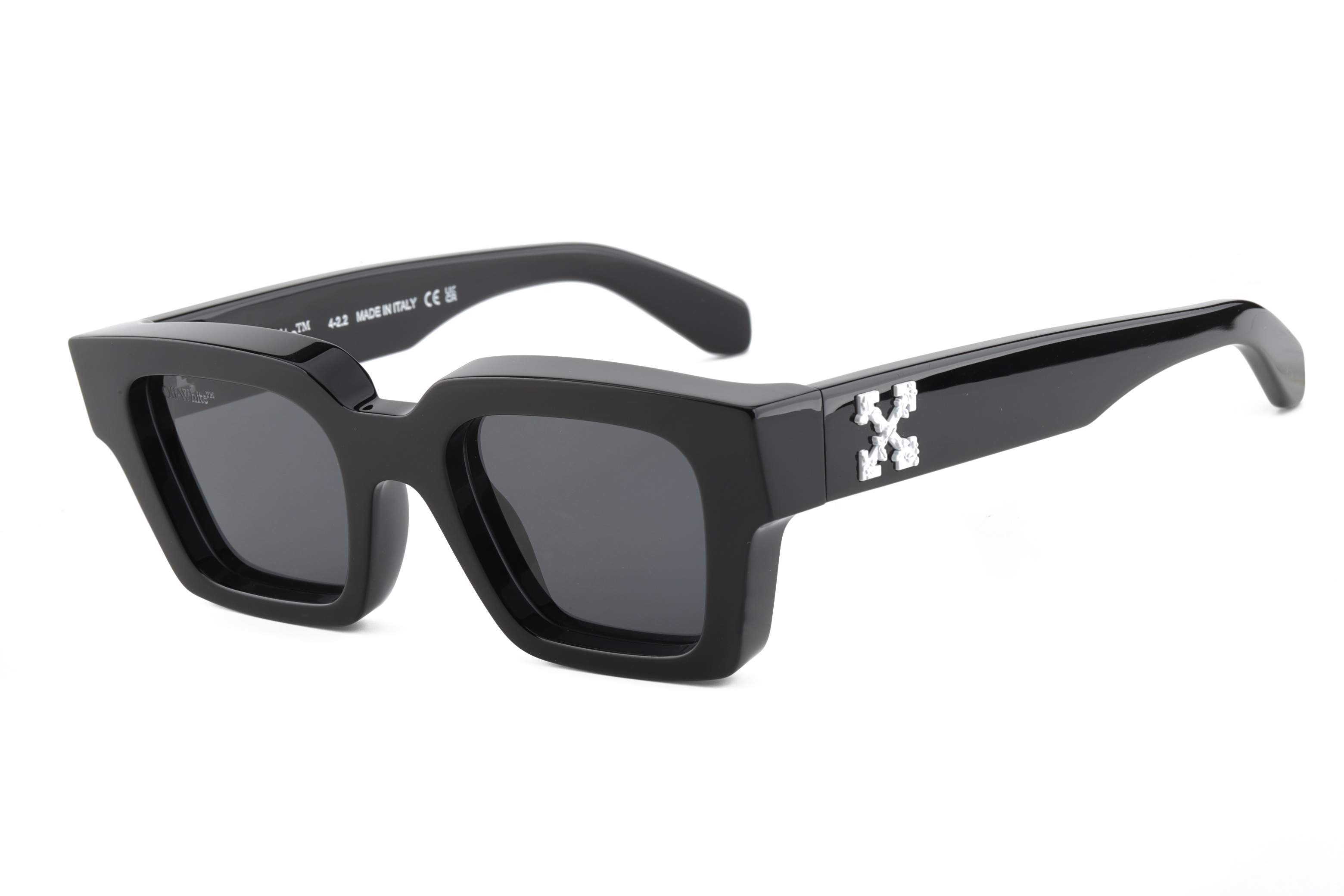 OFF-White TM OERI008